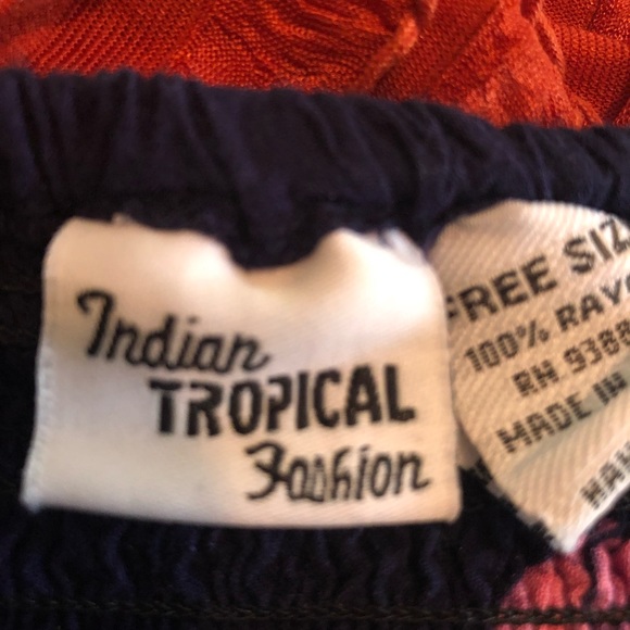 Indian Tropical Fashion. Free Size. It’s elastic so it fits several sizes. - Picture 2 of 8